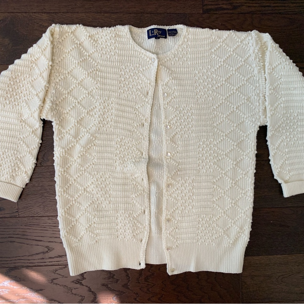 Vintage 70s Le Roy Knitwear cardigan sweater chunky knit retro cottage vtg white
